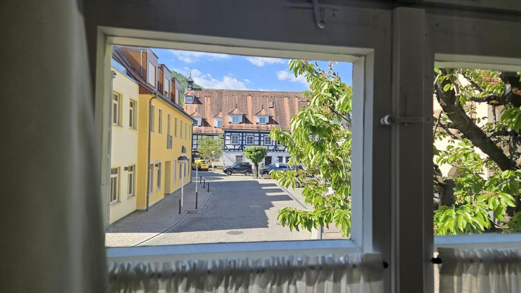 Altes Pfarrhaus Hotel und Restaurant Bad Überkingen Exterior foto