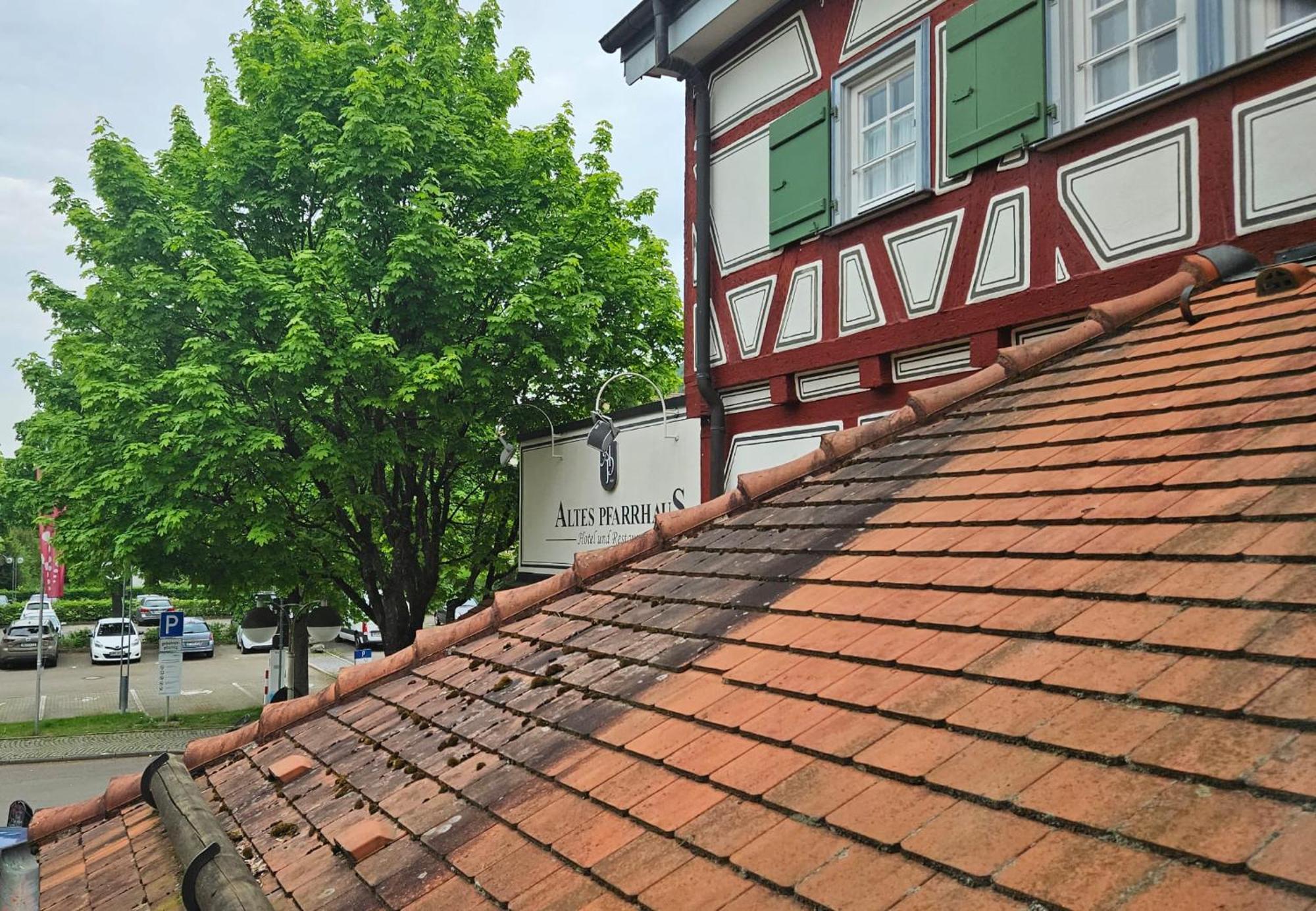 Altes Pfarrhaus Hotel und Restaurant Bad Überkingen Exterior foto