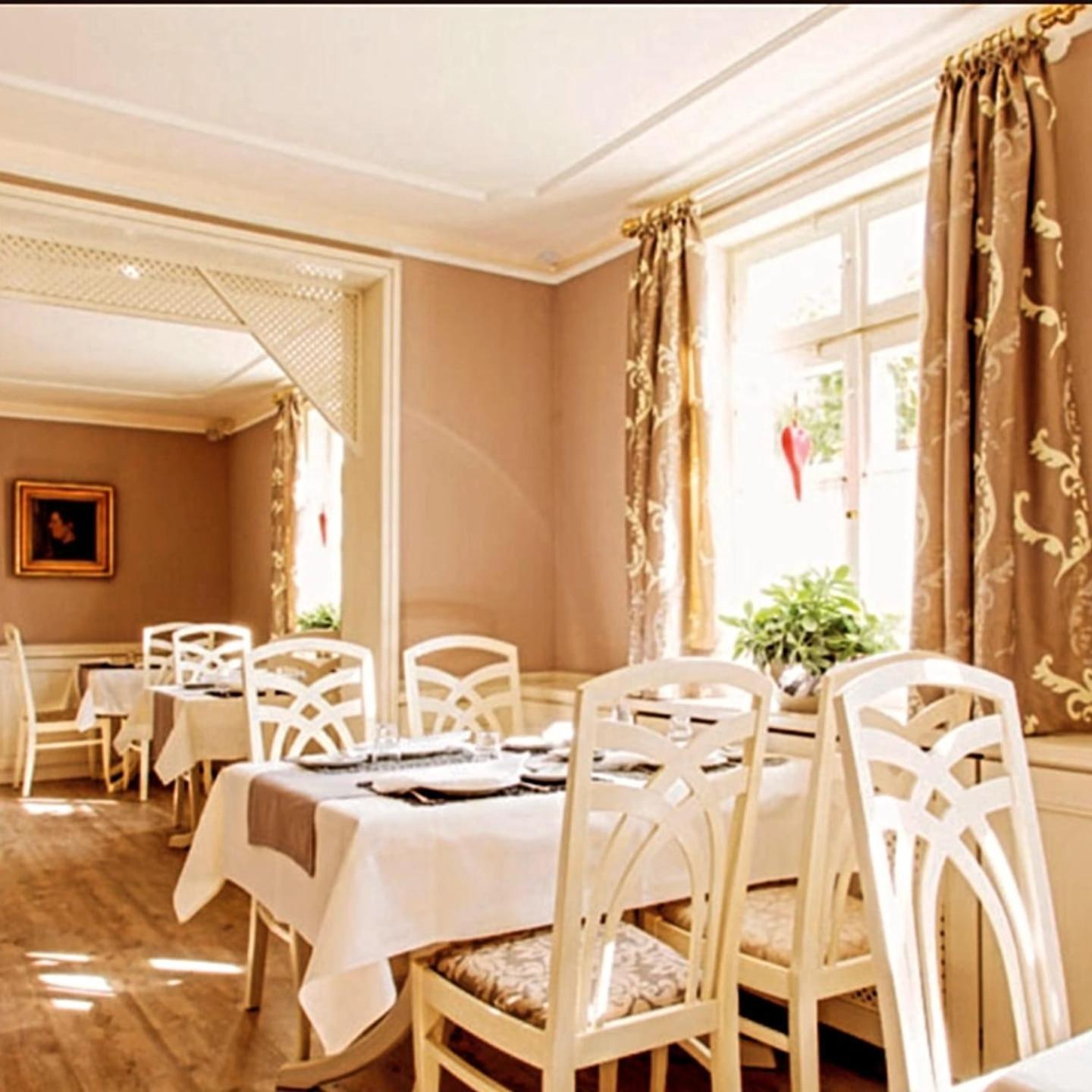 Altes Pfarrhaus Hotel und Restaurant Bad Überkingen Exterior foto