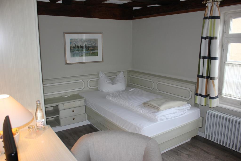 Altes Pfarrhaus Hotel und Restaurant Bad Überkingen Zimmer foto